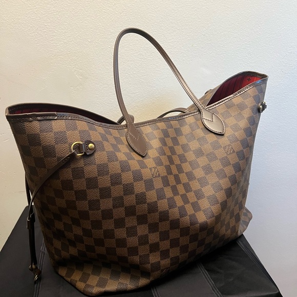 Louis Vuitton Brown Checkered Tote Bag - Picture 4 of 16